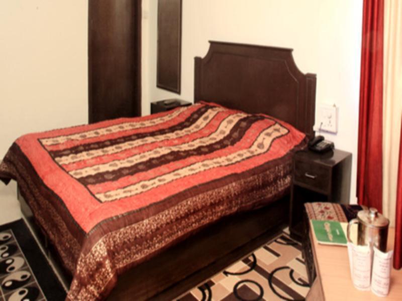 Hotel Surya Kiran Mussoorie Extérieur photo